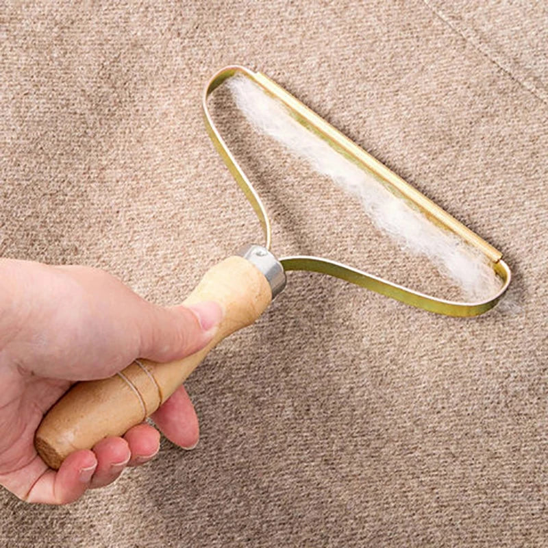 Brosse Manuelle Anti-Poil et Bouloches